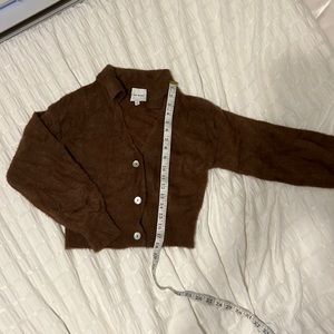 Women’s brown sweater